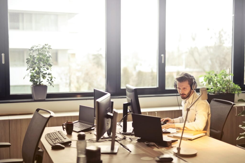 Best Jobs for Students and Fresh Graduates in 2025
