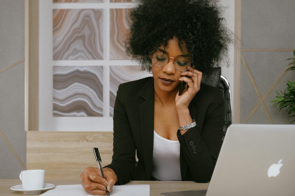 Best Jobs for Students and Fresh Graduates in 2025